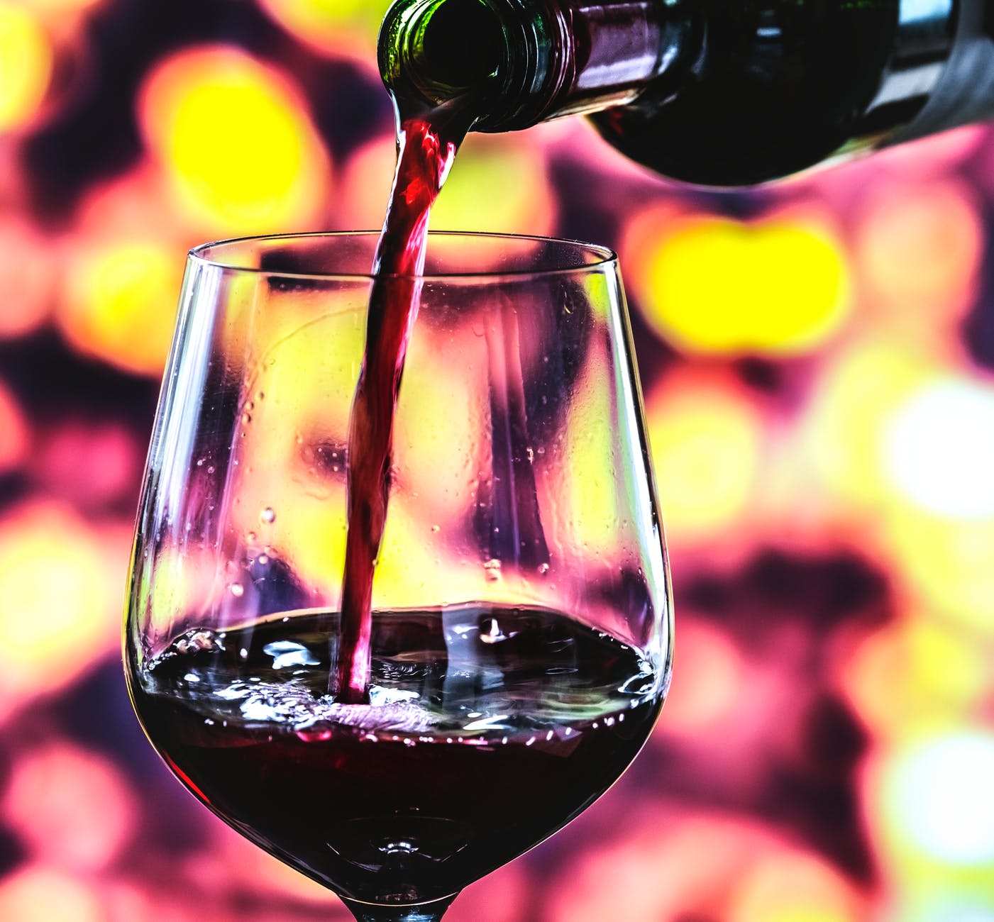 Víno priaznivo prispieva k zdraviu. Zdroj: pexels.com