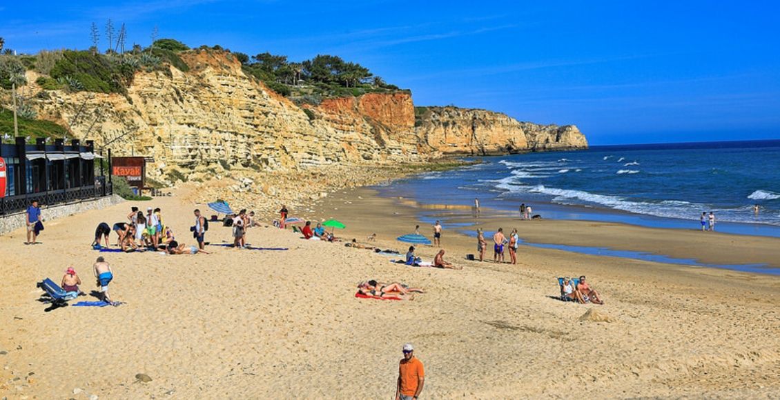 Nová štúdia varuje: Polovica svetových pláží by mohla zmiznúť do konca storočia