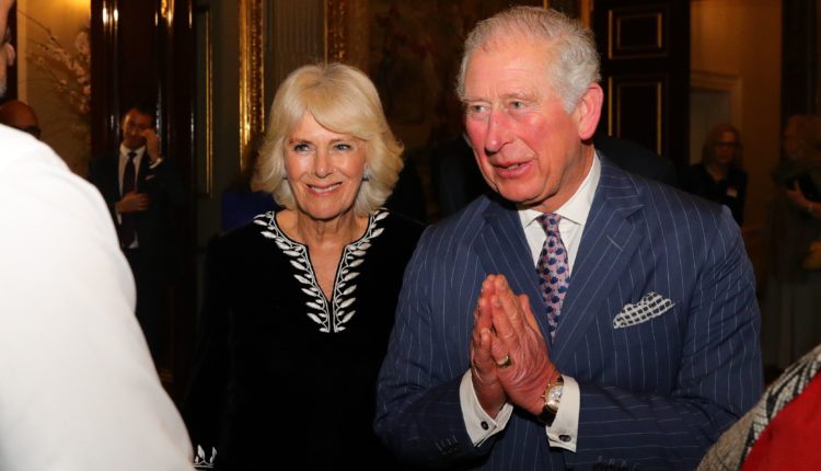 Princ Charles má koronavírus!
