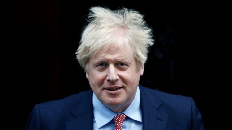 Britský premiér Boris Johnson: Bez zásahu zdravotníkov by neprežil
