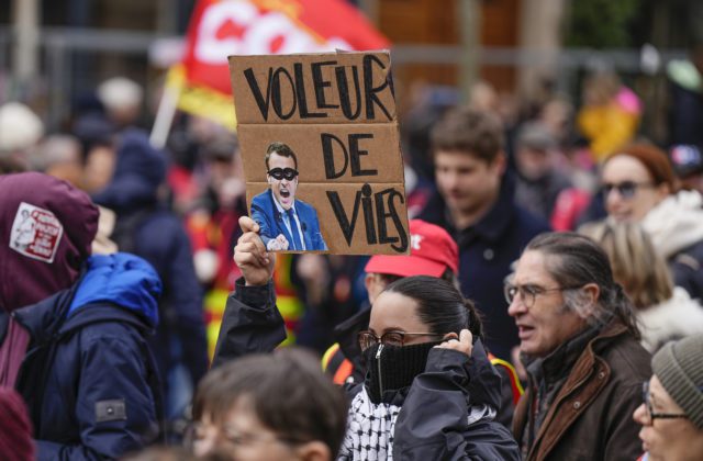 france pension protests x